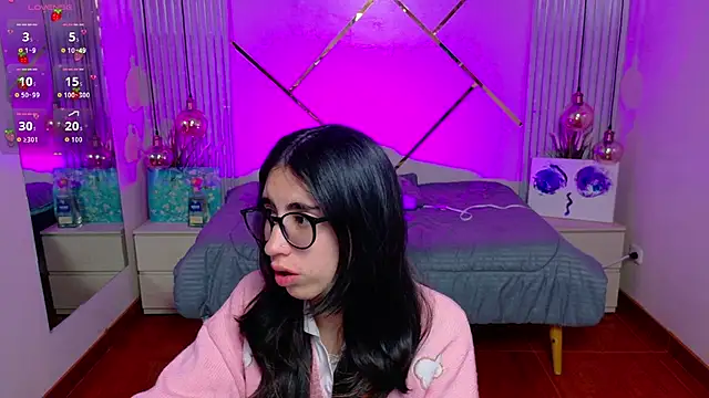 LenaRoses online show from August 7, 7:43 pm