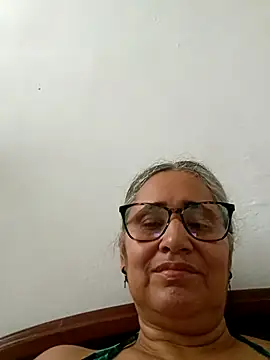  candi online show from February 24, 1:54 pm