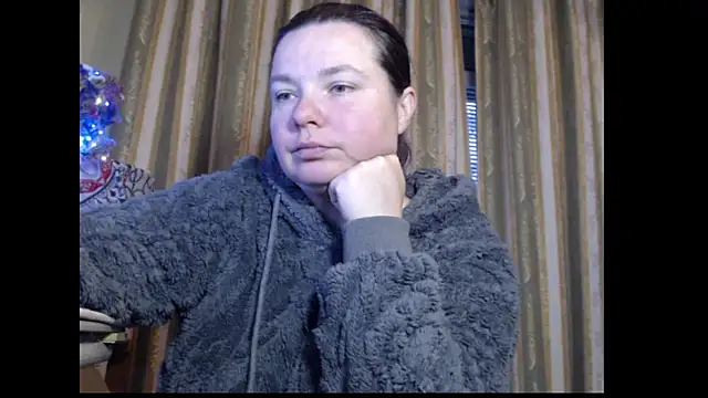 amorelara online show from October 1, 4:39 am