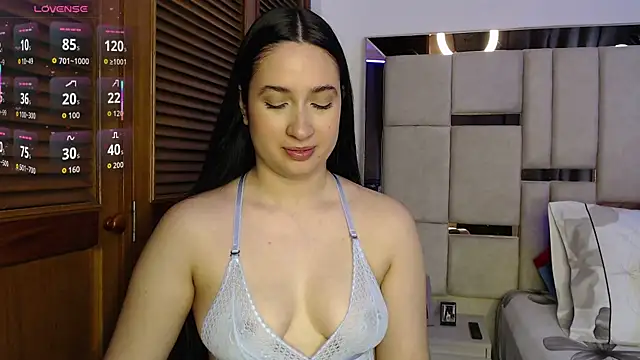 sofiaduque 26 online show from June 30, 8:19 pm