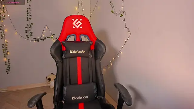 FruttiTatti online show from November 7, 6:35 pm