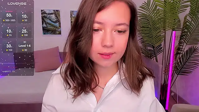 Lina Brownie online show from September 9, 2:44 am