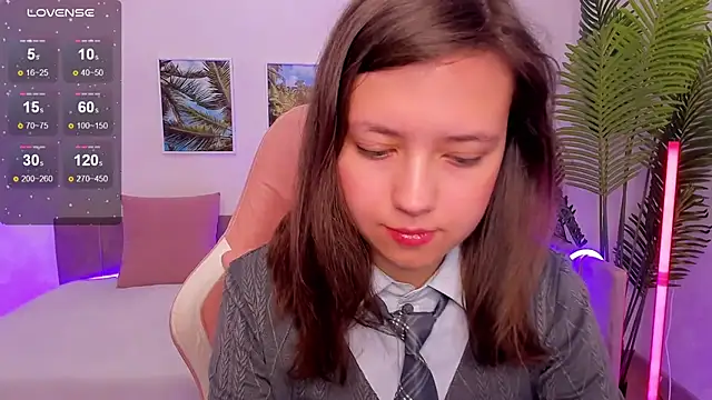 Lina Brownie online show from September 20, 3:49 am