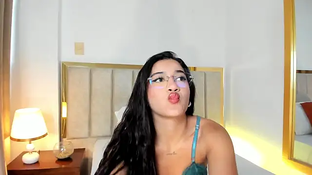 Snapshot of LeaahCarter chatting on September 23, 6:06 pm LeaahCarter online show from September 23, 6:06 pm