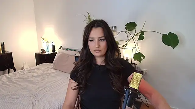 Lenas Room online show from March 25, 6:27 am