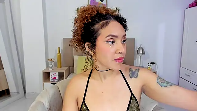 Zoe Gruber online show from June 25, 11:17 pm