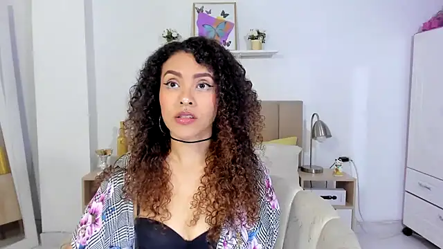 Zoe Gruber online show from June 20, 12:25 am