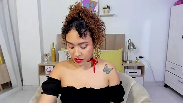 Zoe Gruber online show from June 21, 12:25 am
