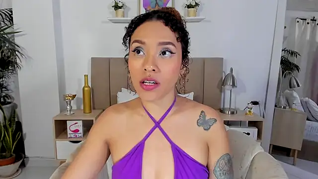 Zoe Gruber online show from July 25, 2:18 am