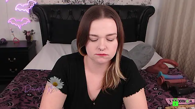 DaisieMaeXO online show from February 3, 3:04 am