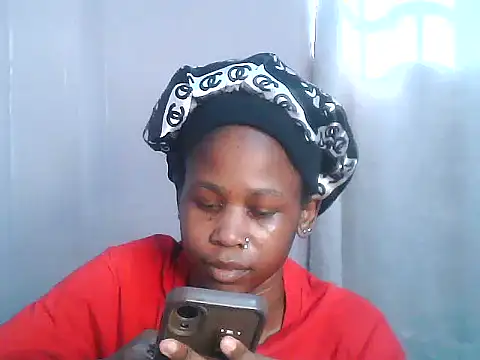 Snapshot of SexxyTerry chatting on October 20, 12:41 pm SexxyTerry online show from October 20, 12:41 pm