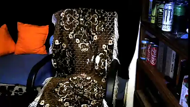 wLESLYMOSw online show from December 1, 9:35 am