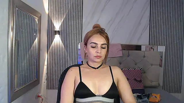 ashley  tylor online show from November 26, 3:07 am