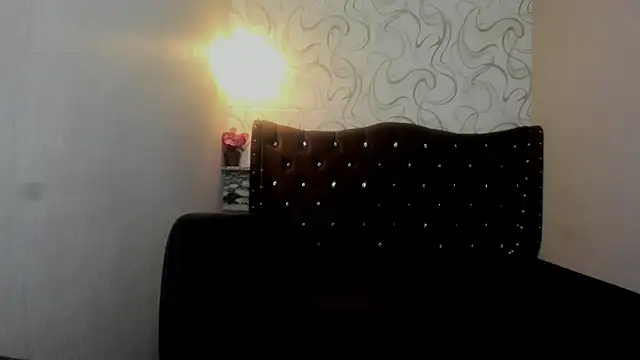 Snapshot of moniquehicks chatting on October 11, 2:20 pm moniquehicks online show from October 11, 2:20 pm