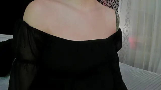 Adeelinee online show from September 26, 7:55 pm