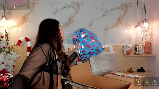 LeaThompson online show from December 20, 10:36 pm