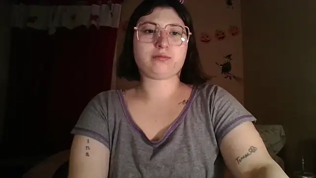 imsohornydacom online show from October 25, 1:46 am