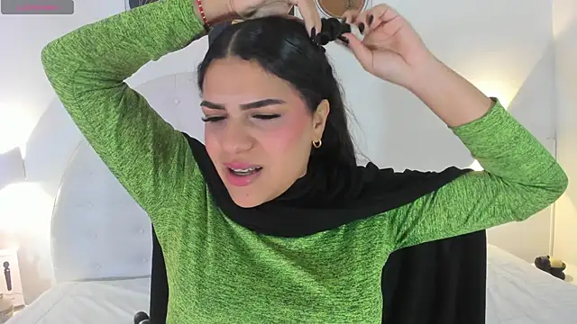 Umarani  online show from April 9, 6:35 pm