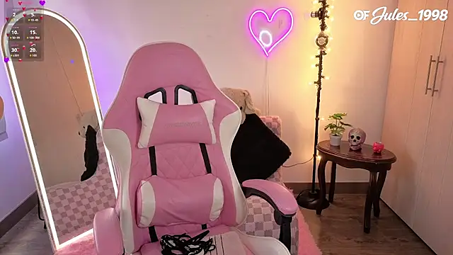 violet ch online show from March 7, 5:42 pm