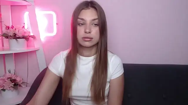 MilanaAngelAs online show from July 5, 4:40 am