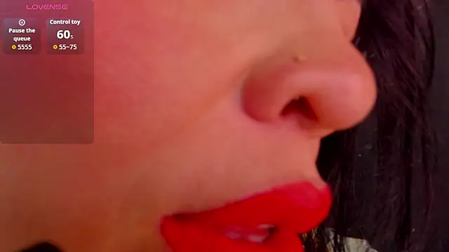 charlottemeyerr online show from December 21, 3:22 am