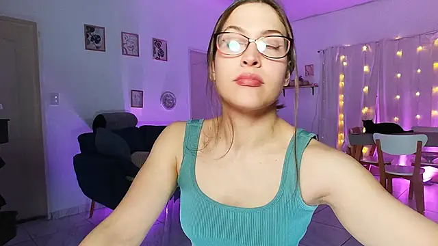 Snapshot of Melisa_cream chatting on September 13, 2:52 am Melisa cream online show from September 13, 2:52 am