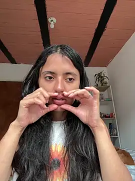 ViolettaSummer online show from April 11, 8:01 pm