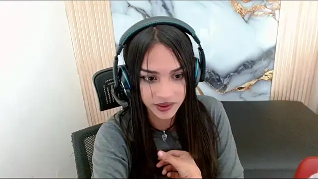 Dollbehavior  online show from September 12, 8:45 am