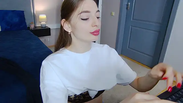 NicoleRosss online show from January 15, 12:33 pm