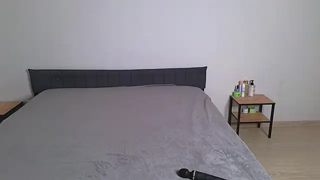 sofia  home online show from August 6, 6:26 pm