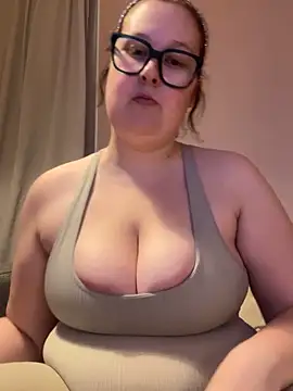 Misssmilf online show from November 11, 6:16 pm