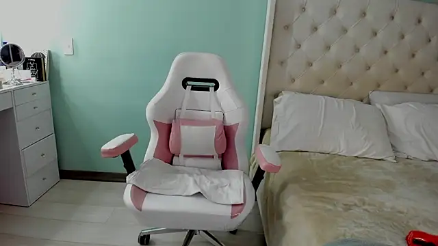 sharon leone26 online show from September 13, 10:29 pm