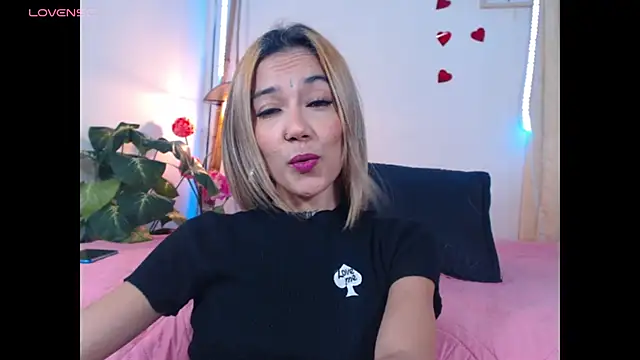 Veronicaa 2 online show from November 27, 10:12 pm