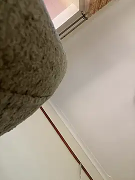 sweet18creamybigpussy online show from July 28, 1:10 pm