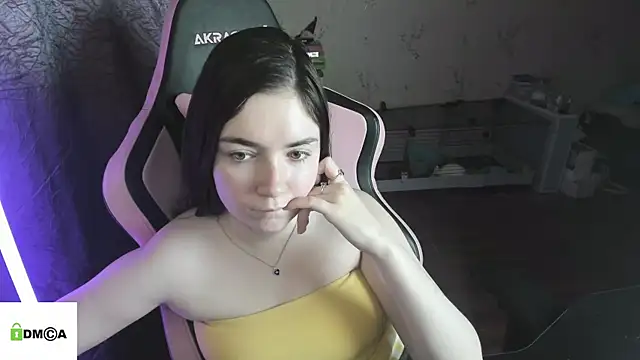 Crazy forest fairy online show from March 8, 1:46 am