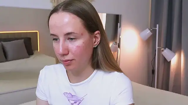 Cassie Kelman online show from October 3, 9:20 pm