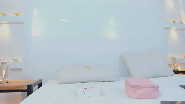 Dalia-Prada online show from March 3, 3:45 am