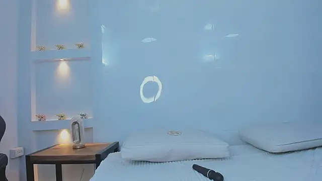 Dalia-Prada online show from March 20, 5:01 am