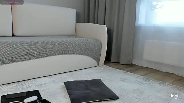 AmelinaLove online show from March 20, 2:49 am