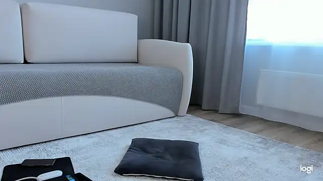 AmelinaLove online show from April 3, 2:42 am