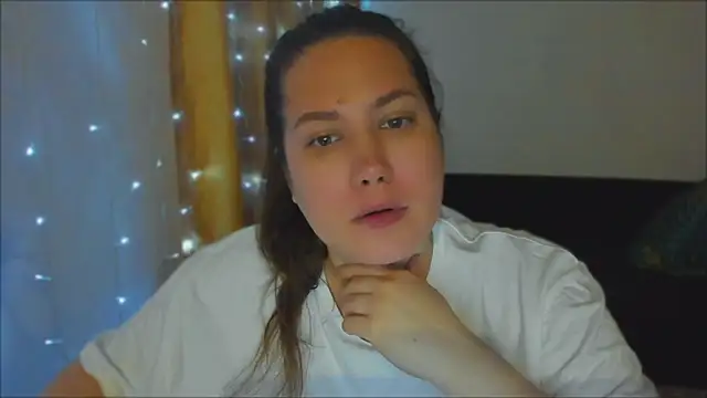 Snapshot of _madalexa_ chatting on October 5, 7:19 pm madalexa online show from October 5, 7:19 pm