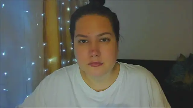 Snapshot of _madalexa_ chatting on October 7, 9:30 pm madalexa online show from October 7, 9:30 pm
