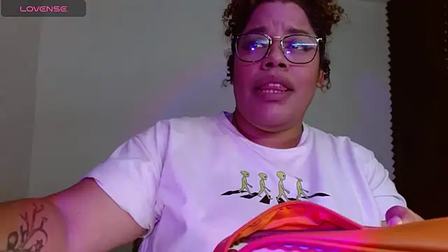 Snapshot of Dirty_sara17 chatting on September 11, 3:07 am Dirty sara17 online show from September 11, 3:07 am