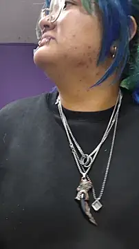 lucky-leah online show from February 1, 3:16 am