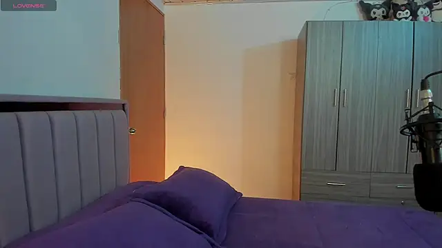 Snapshot of Kayla_foxxy chatting on September 25, 7:07 am Kayla foxxy online show from September 25, 7:07 am