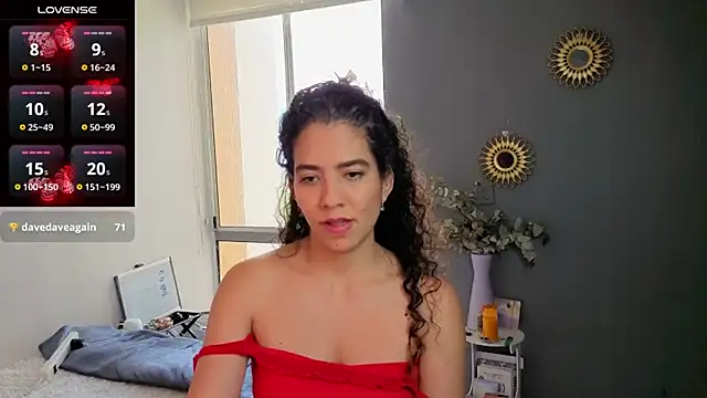 Snapshot of Maithe_Perroni chatting on September 22, 5:22 pm Maithe Perroni online show from September 22, 5:22 pm