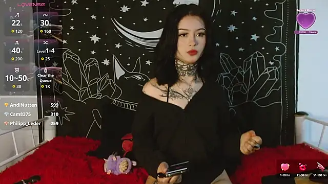 Snapshot of Isabella__dark chatting on October 6, 1:44 am Isabella dark online show from October 6, 1:44 am