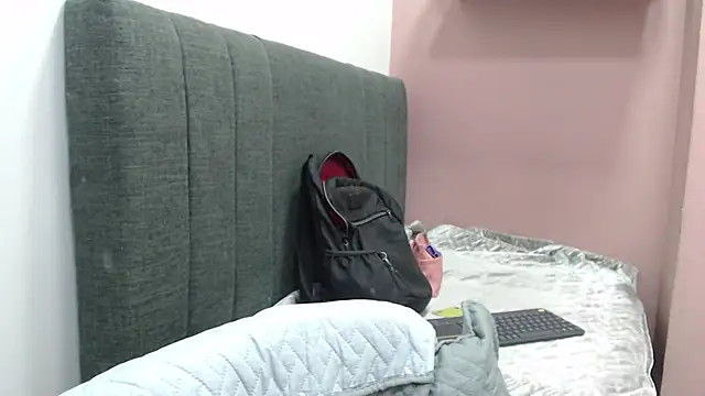 Snapshot of kate_stam chatting on September 30, 1:50 pm kate stam online show from September 30, 1:50 pm