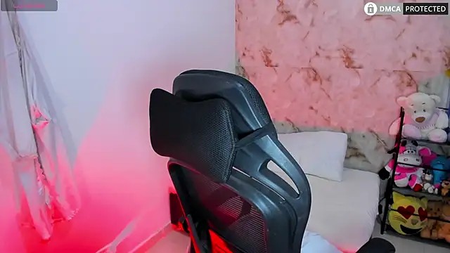 Abbieowenx online show from February 19, 4:06 pm