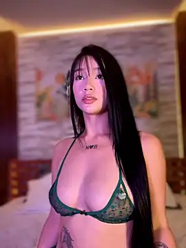 Ambar R0SSE online show from April 21, 4:14 pm